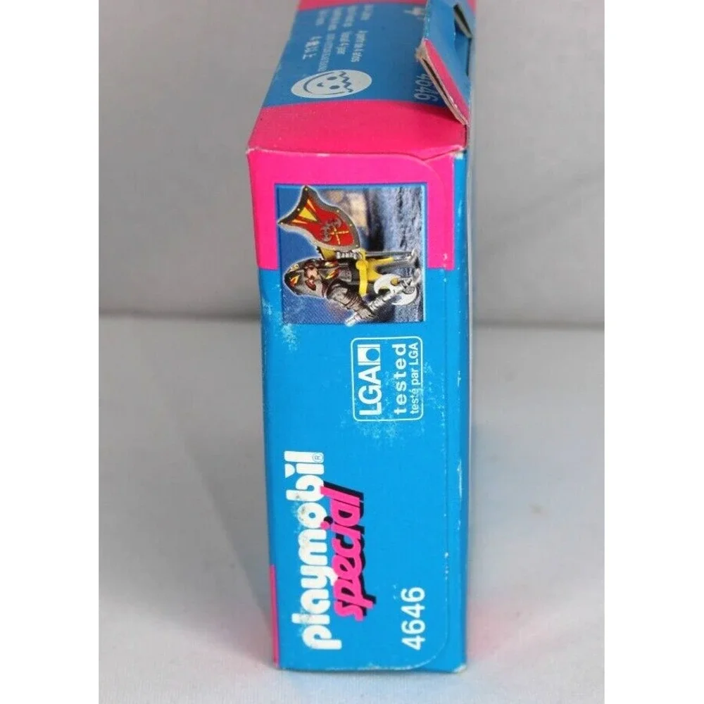 2005 Playmobil Special 4646 Knight with Double Axe NIB, SEALED